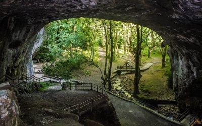 Las cuevas de Zugarramurdi: entre la realidad y el mito (por Esther Roso)
