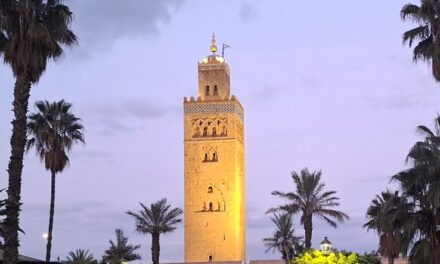 La mezquita Koutoubia: verticalidad, poder y silencio en el corazón de Marrakech, (por Esther  Roso)